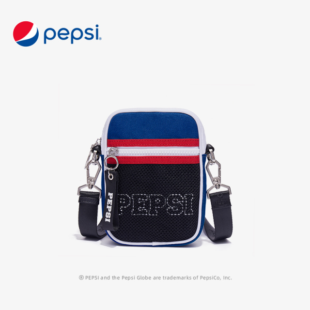6310126.Pepsi百事 新款时尚个性单肩小斜挎包经典基础尼龙潮流