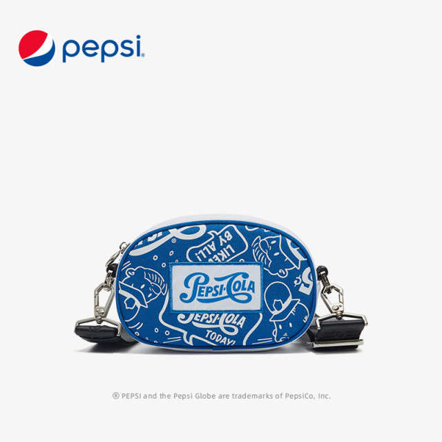 6310131.Pepsi百事 潮流男女包情侣防泼水出游斜挎包手拎包运动手机包
