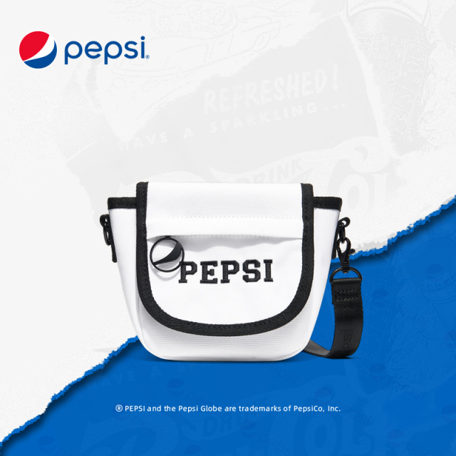 6356481.Pepsi百事 时尚休闲潮流轻便出游尼龙斜挎单肩包