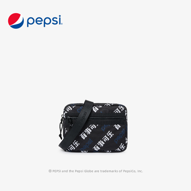 6868254.Pepsi百事 新款时尚潮酷百搭简约单肩斜挎小方包