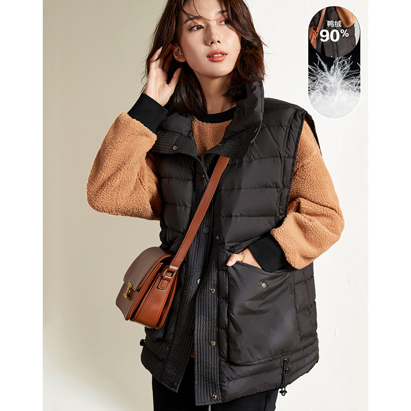12767254.瑞品集团JEANS【90鸭绒羽绒马甲】冬季款立领无袖大贴袋马甲女背心羽绒服女