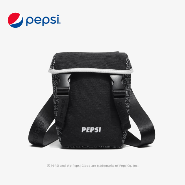 7143110.Pepsi百事 潮流男女包时尚休闲百搭运动包轻便尼龙斜挎单肩包