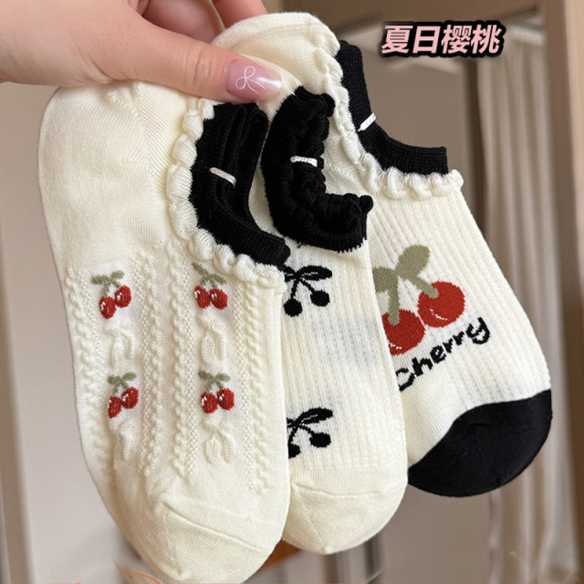 13379312.优芬 宝藏好物 高品质ins风早秋小白可爱樱桃图案动漫周边