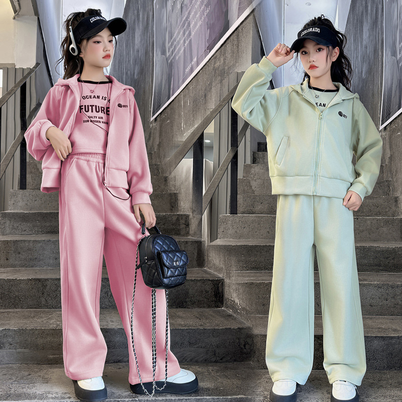 13189366.女童套装春秋新款儿童中大童时髦2026外套棉阔腿裤女孩休闲两件套
