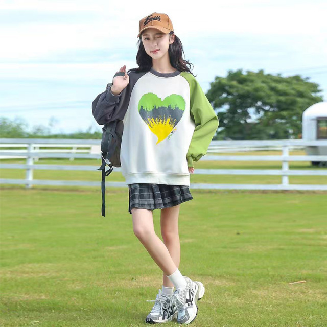 13199571.女童春秋上衣2026新款休闲女孩洋气衣服中大童卫衣儿童运动秋季潮