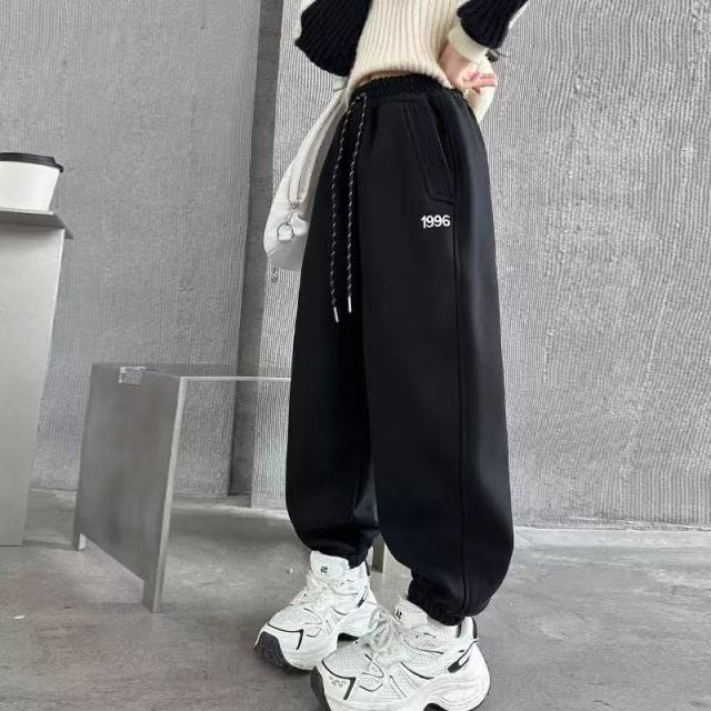 13204449.儿童春秋休闲卫裤 女童抽绳束脚中大童爆款百搭长裤子