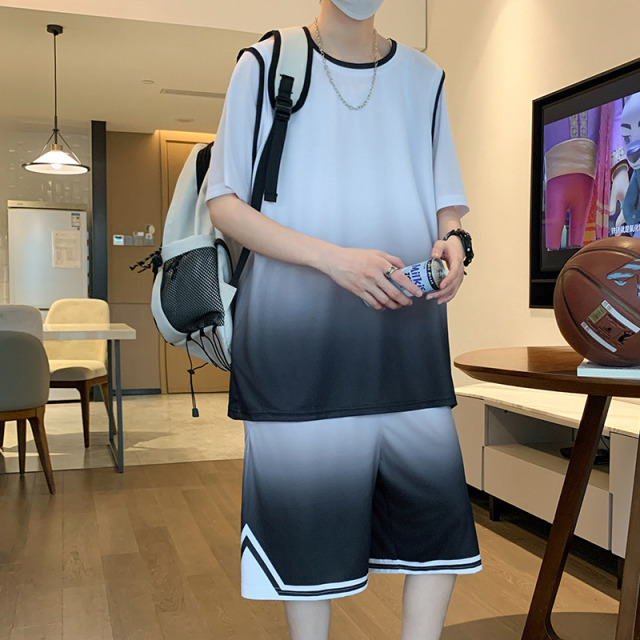 13297490.夏季假两件渐变篮球服套装 男士透气速干 运动休闲短袖短裤两件套
