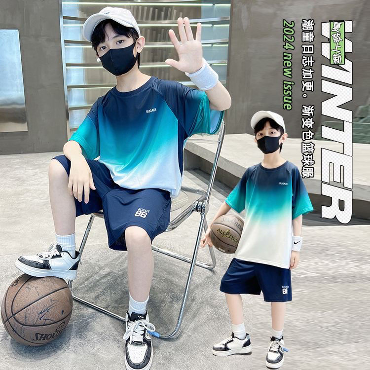 13323432.男童夏装渐变色速干篮球服套装 短袖 + 短裤中大童运动两件套