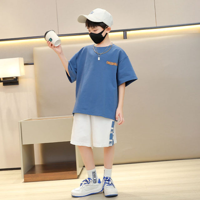 13353692.男童夏季潮牌休闲运动套装 2026 新款儿童短袖短裤中大童两件套