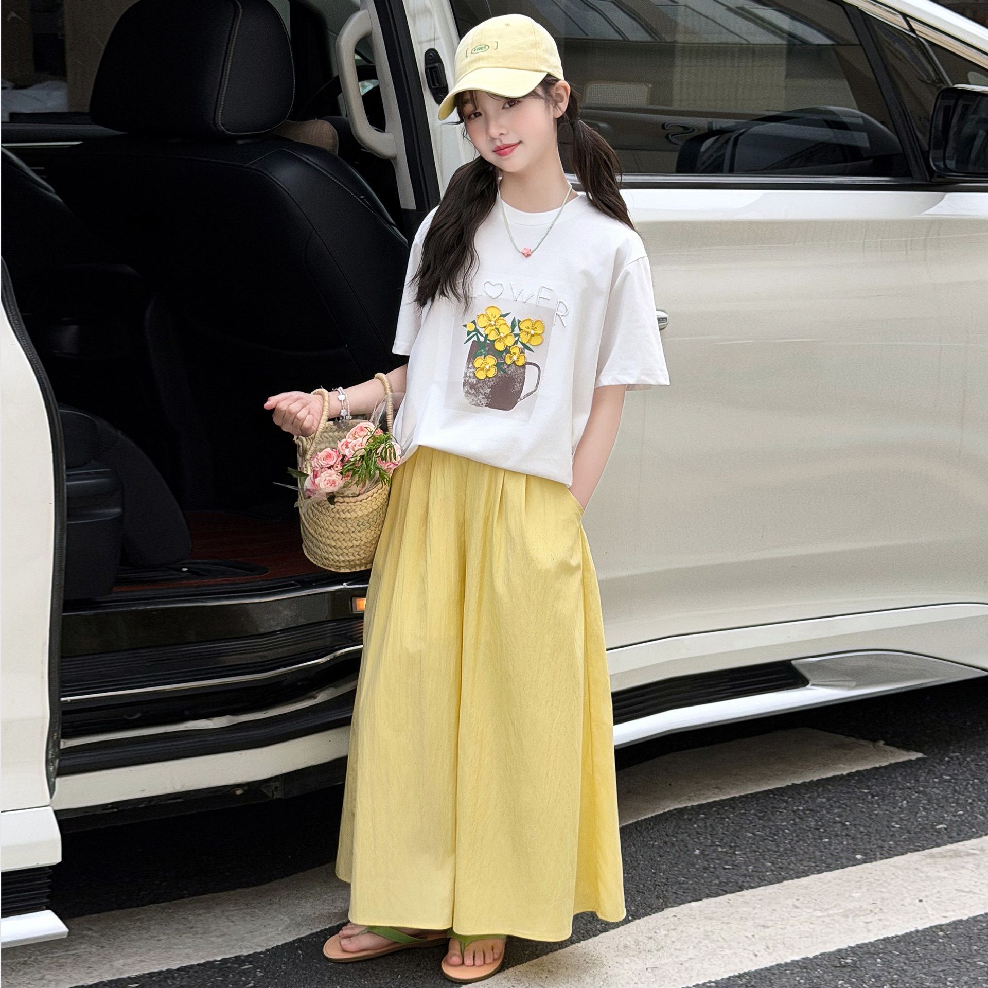13464659.女童夏季运动套装花朵印花短袖套装中大童休闲运动阔腿裤两件套