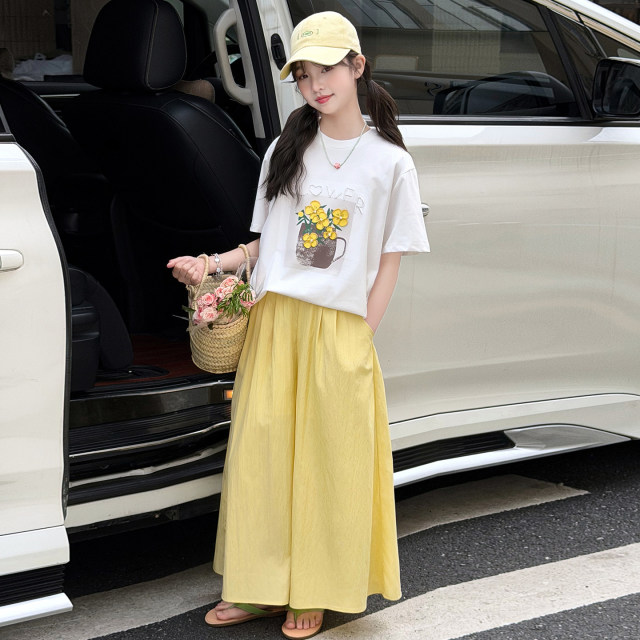 13464659.女童夏季运动套装花朵印花短袖套装中大童休闲运动阔腿裤两件套