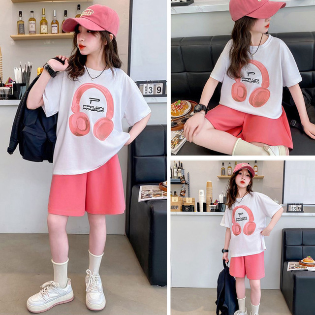 13466146.女童套装夏季耳机印花短袖套装中大童休闲短裤运动两件套