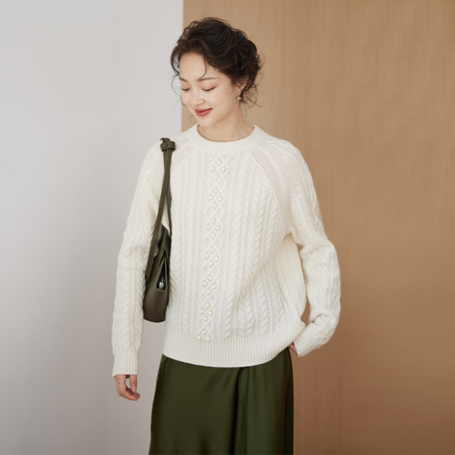 10269150.思诺芙德秋冬新款圆领绞花宽松长袖女式羊绒衫
