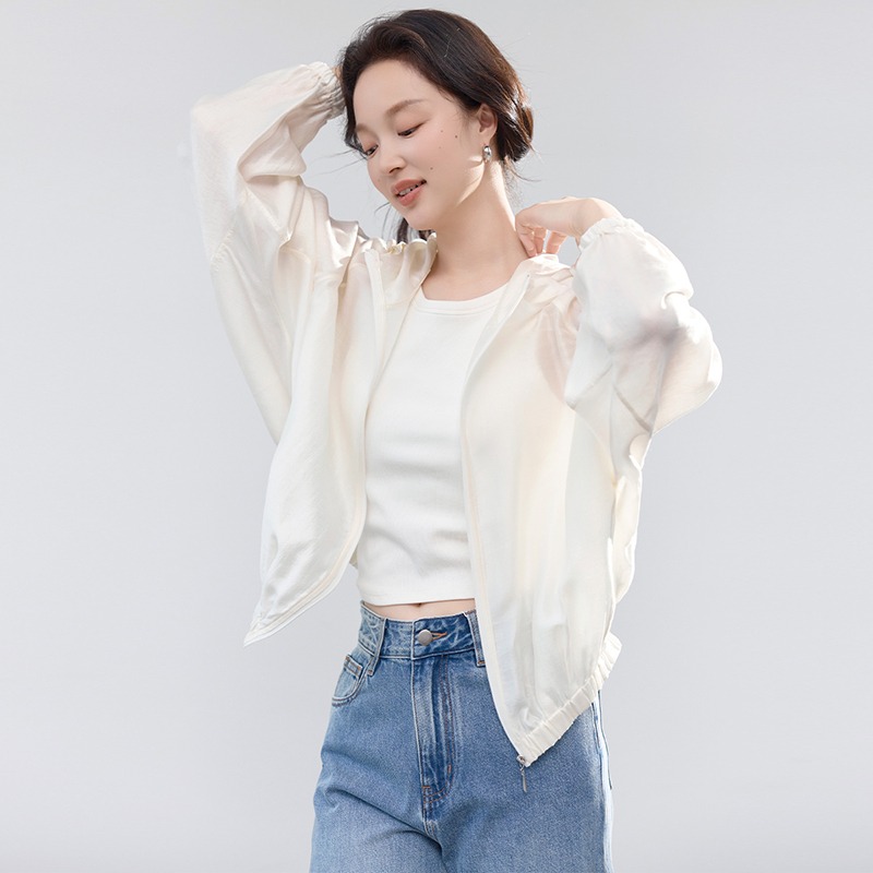 12171915.思诺芙德连帽缎面长袖薄款女士外套