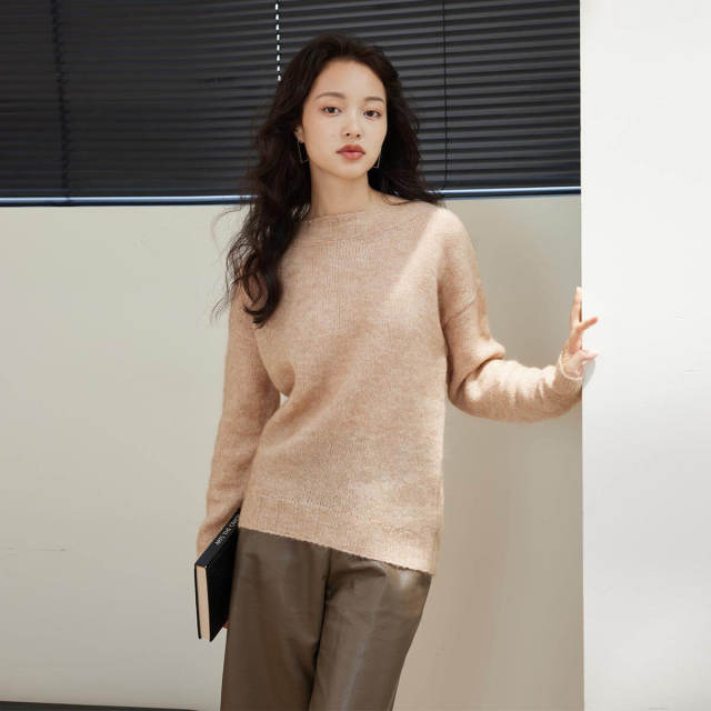12542290.思诺芙德圆领纯色百搭针织女式羊毛衫