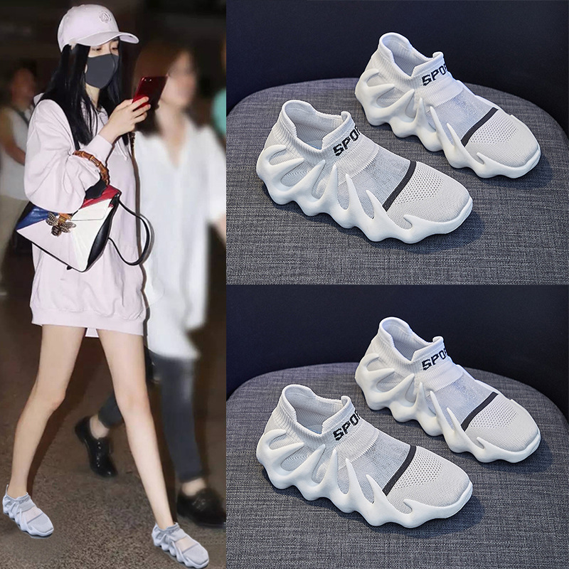 10865263.网面透气袜子鞋女2024早秋款韩版飞织小笼包跑步休闲鞋