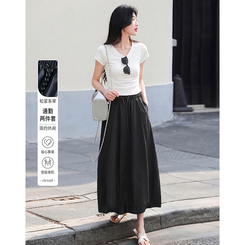 13409153.【26夏日穿搭】设计感小众时尚气质显瘦小个子女式T恤+半裙套装
