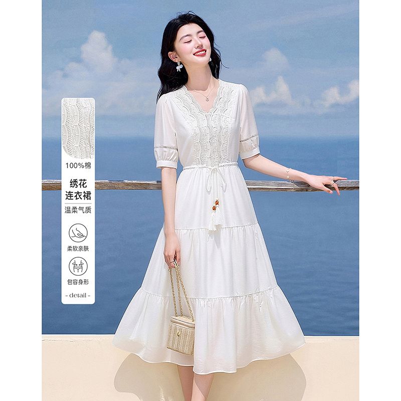 13413961.【26夏日穿搭】设计感小众时尚气质显瘦小个子绣花连衣裙