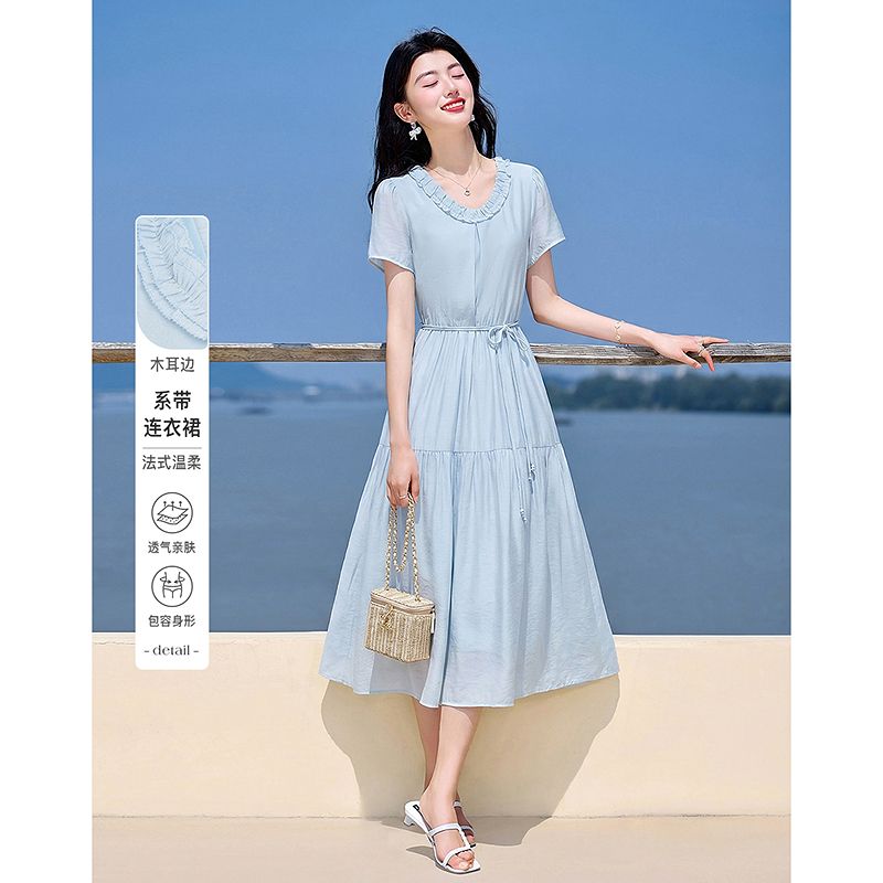 13415708.【26夏日穿搭】设计感小众时尚气质显瘦系带木耳边小个子连衣裙