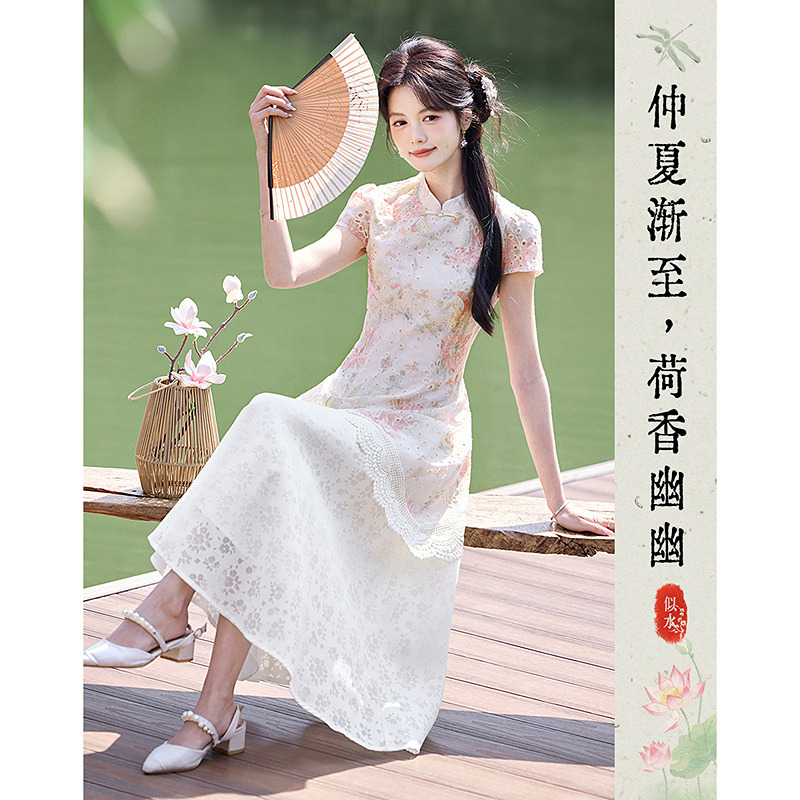 13450942.【26夏日穿搭】设计感小众时尚气质显瘦新中式镂空绣花小个子连衣裙
