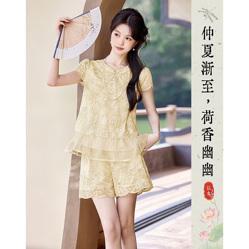 13508199.26夏小个子国风套装改良旗袍蕾丝刺绣上衣+短裤显瘦显高套装