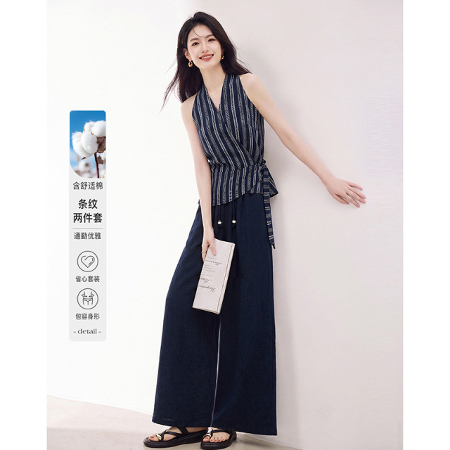 13522904.【26夏日穿搭】设计感小众时尚气质显瘦小个子条纹上衣+裤子套装