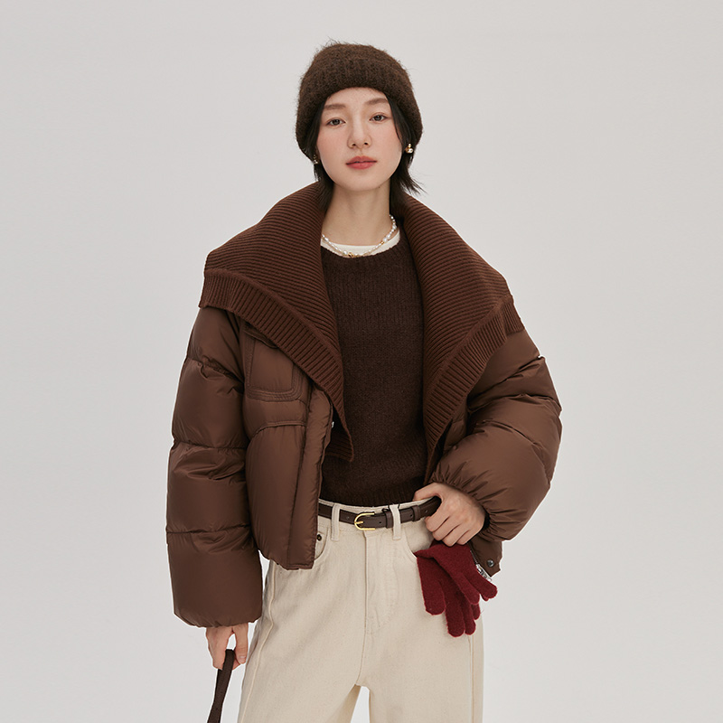 11394141.艾莱依羽绒服女冬季短款可拆卸针织披肩
