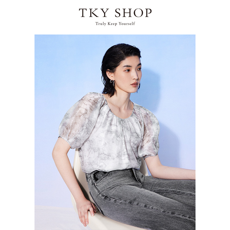 12296119.TKY SHOP时尚泡泡袖雪纺上衣2025夏季新款水墨印花高级感衬衣女