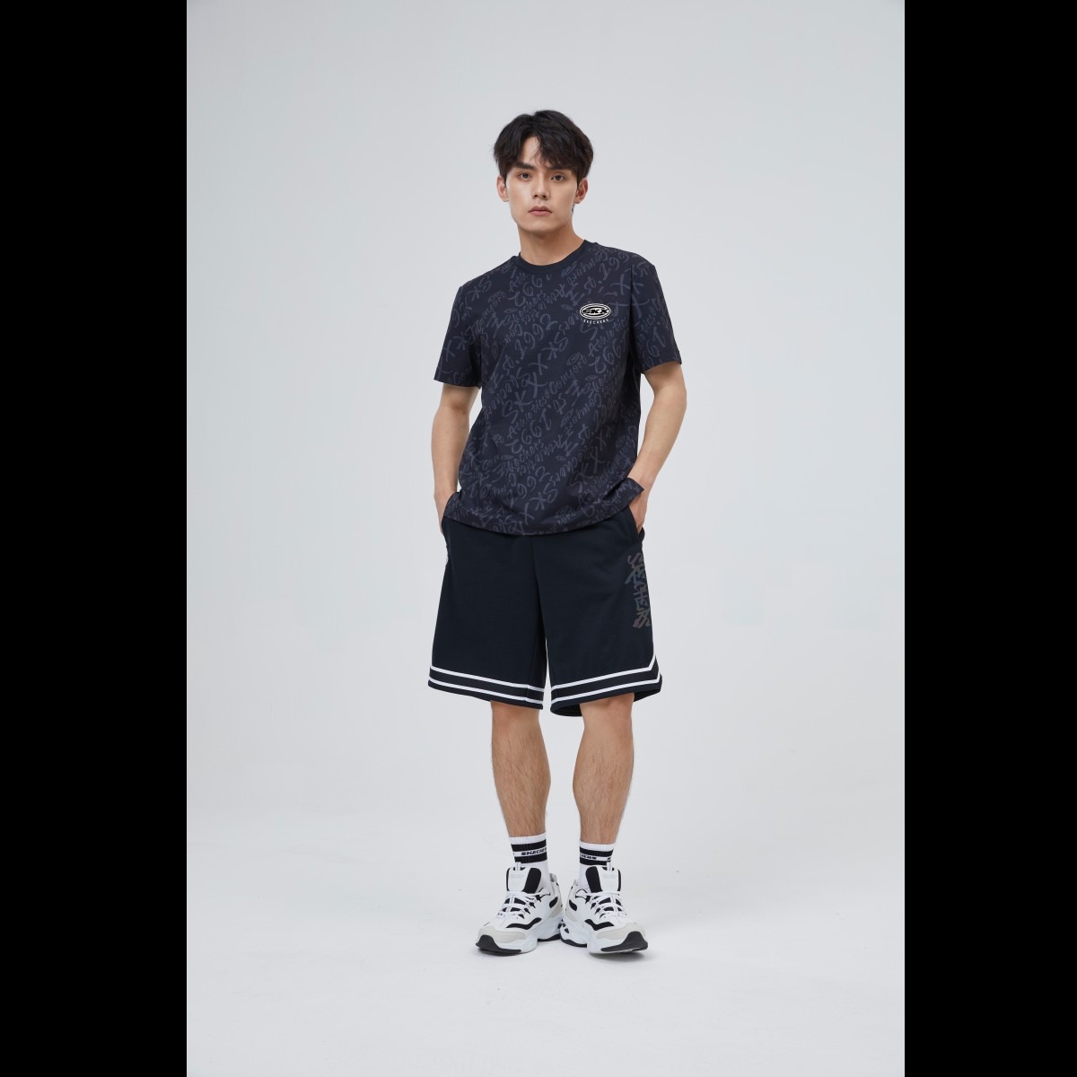 12355346.Skechers斯凯奇春夏新款松紧裤针织休闲运动男短裤P223M004