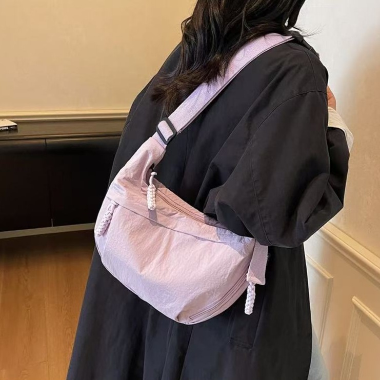 13677928.2026新款饺子包单肩包女大容量斜挎包休闲轻便通勤慵懒风外出韩版