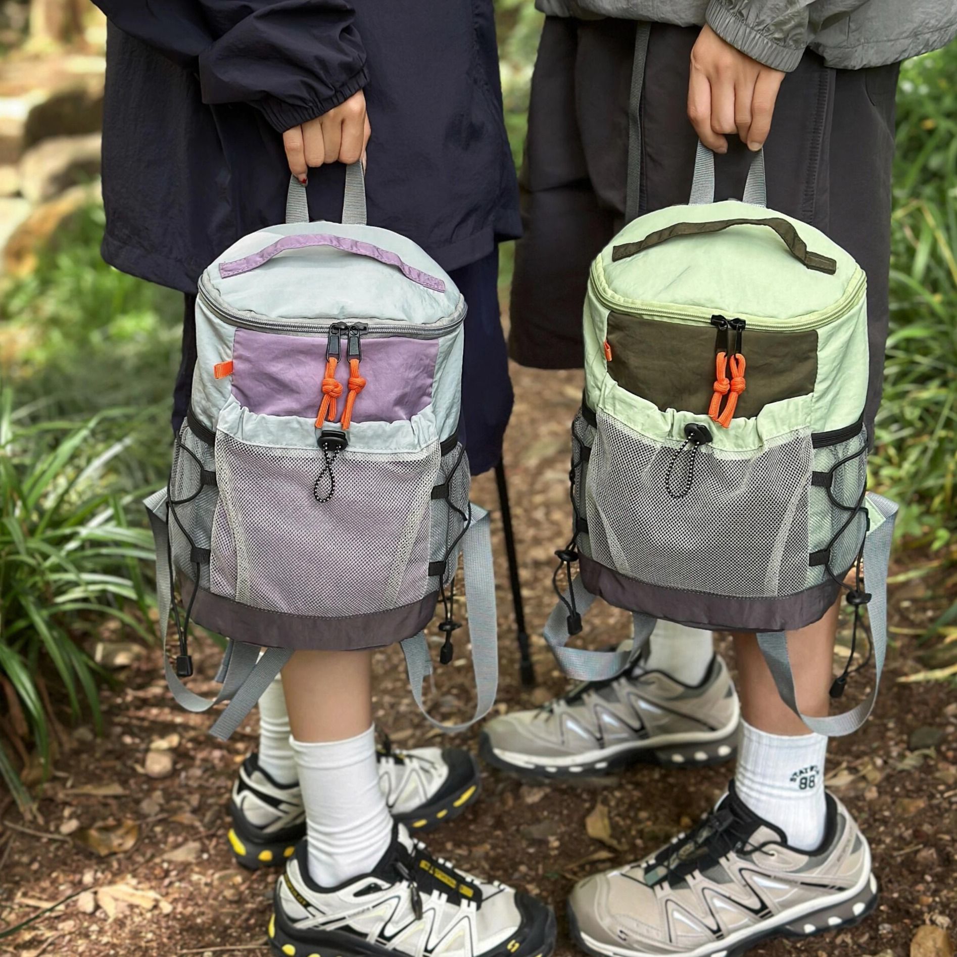 13685659.现货直发!!!【情侣轻便休闲旅行登山包】大容量山系轻量化户外登山包双肩包韩系新款高颜值清新抽绳背包