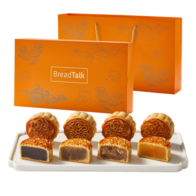 13813402.【赠品】面包新语祥云鎏金赏月礼盒广式月饼480g*1盒(8枚共4种口味)