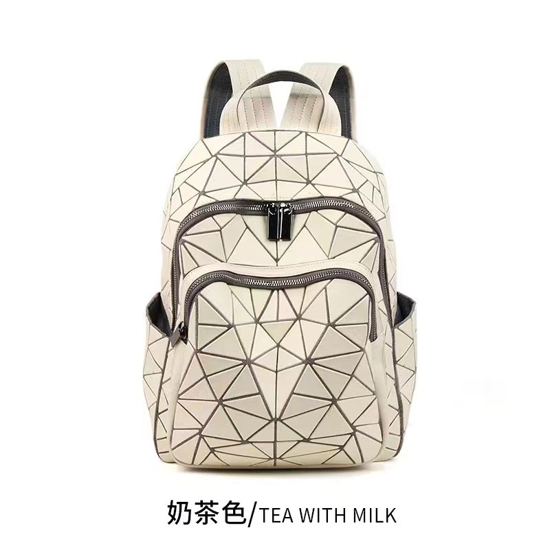 13681314.【温妮洛伊丝】新款双肩包男女几何菱格背包潮流时尚大容量百搭旅行包书包1989338-2