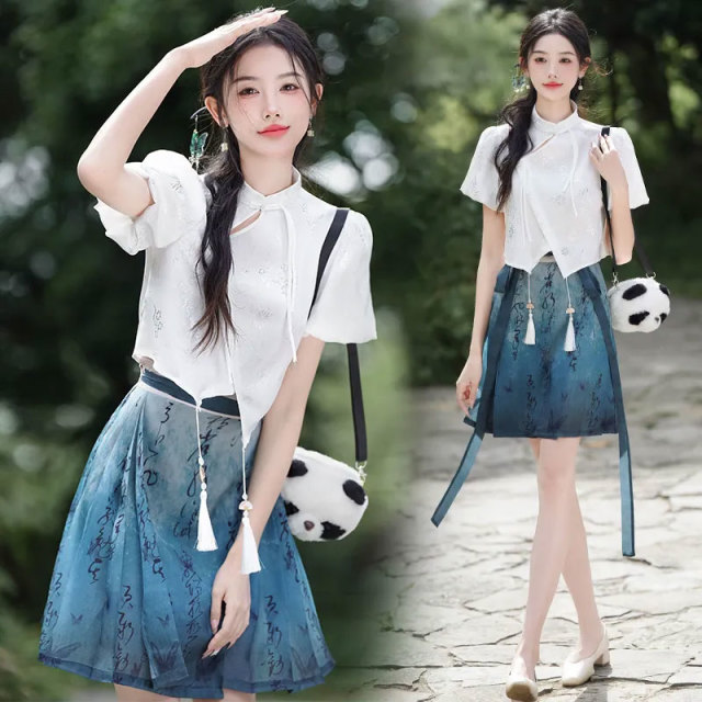13459392.初云紫衣春夏装 女新中式盘扣斜襟提花上衣一片式国风印花短裙套装2326