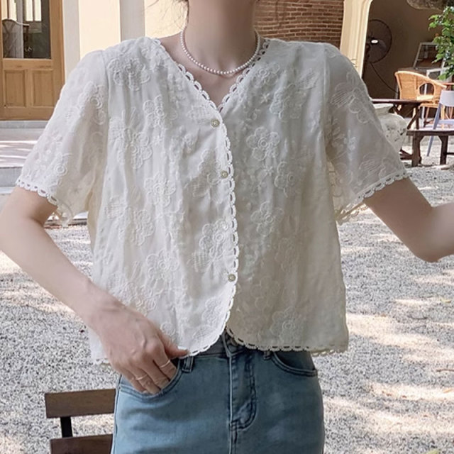 13460542.初云紫衣春夏装 女时尚百搭法式短袖衬衫宽松显瘦蕾丝刺绣上衣3075