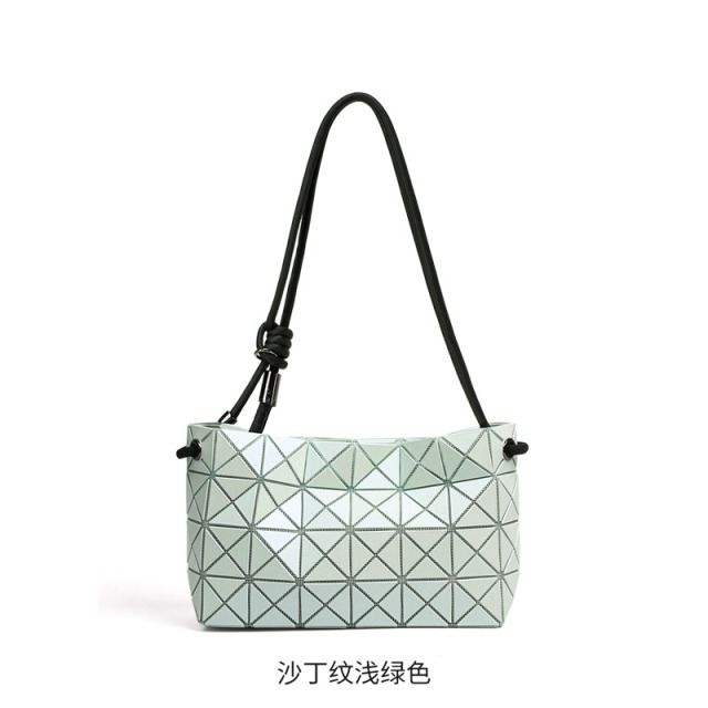 13681259.【温妮洛伊丝】新款豆腐包沙丁色新色 1981988452-4