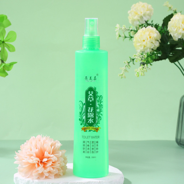 12410015.【超抵家庭装，26.6元4瓶】经典蛇胆花露水200ml喷雾清凉舒爽植物草本儿童成人蚊不叮，新老包装随机发