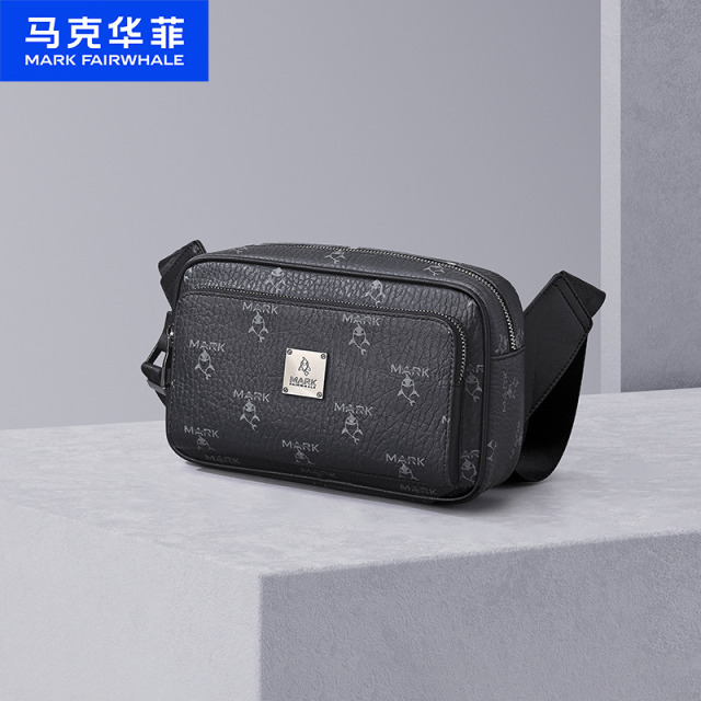 12033715.马克华菲包包男士单肩包小方包百搭轻便胸包斜挎包手机包小包通勤男包生日/情人节礼物