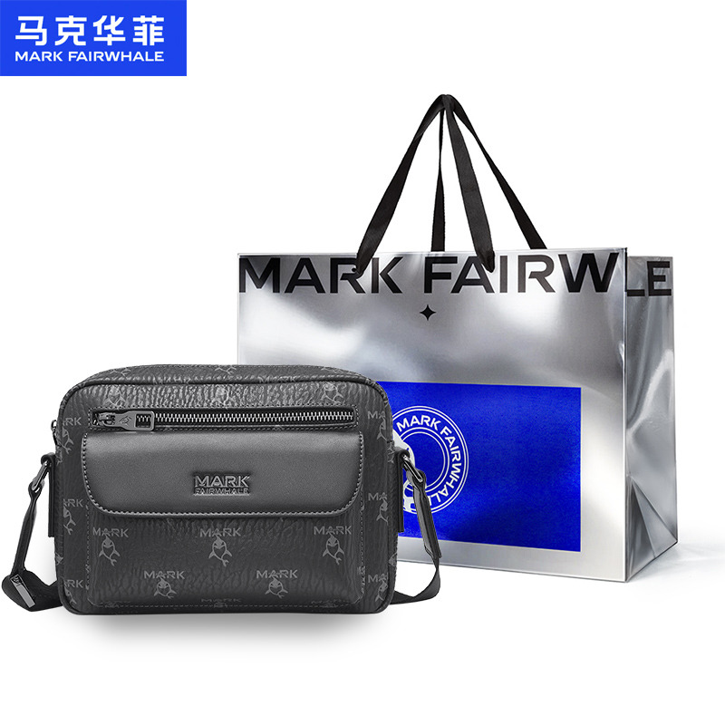 13699950.马克华菲百搭单肩包男士休闲小方包斜跨包通勤手机包相机包新品男包配礼袋