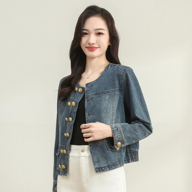 11607553.【专柜新品】【牛仔外套】时尚减龄短款小个子休闲女上衣