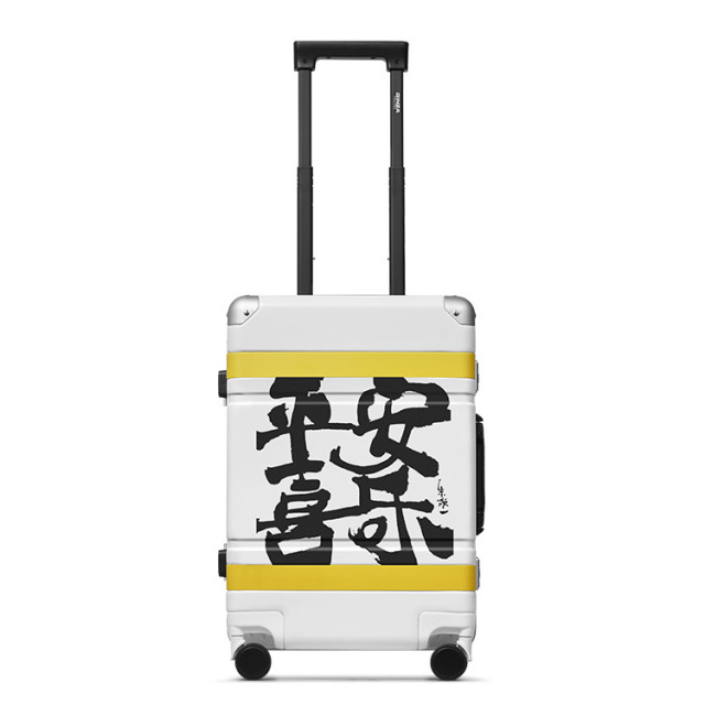 12401721.【朱敬一书法联名】大牌代工厂铝框拉杆箱多尺寸