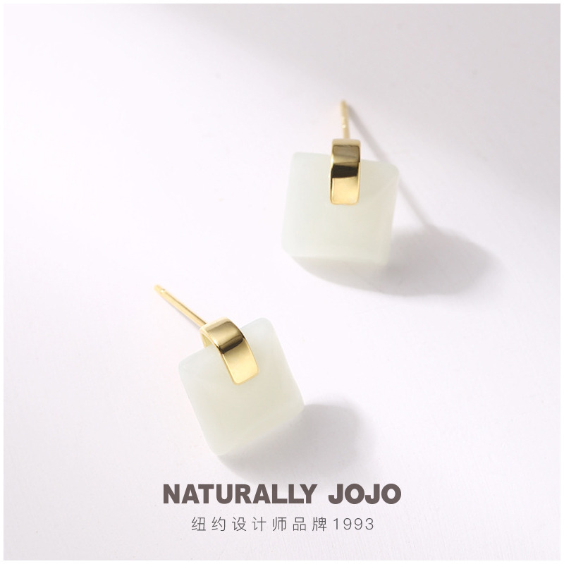 10976488.NATURALLY JOJO 简约气质S925纯银方形和田玉耳钉