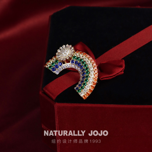 10976480.NATURALLY JOJO 时尚创意彩虹胸针优雅胸花