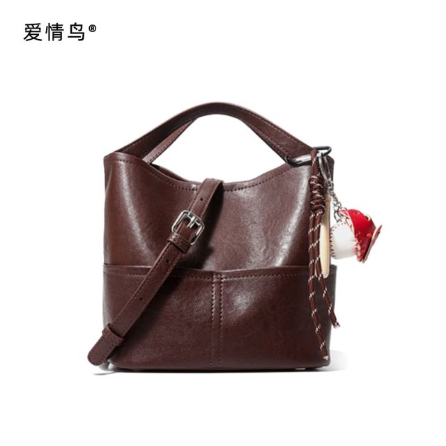 11507906.爱情鸟时尚牛皮水桶包真皮单肩斜挎包大容量手提包女包