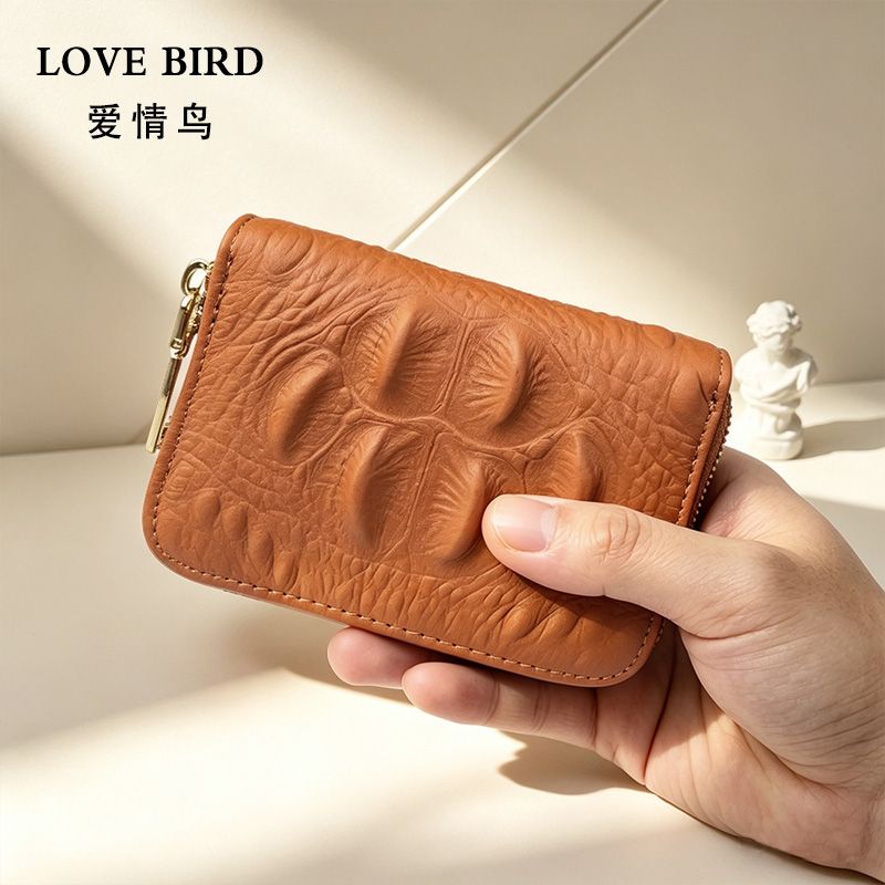 13325672.爱情鸟时尚鳄鱼纹多卡位真皮短款钱包