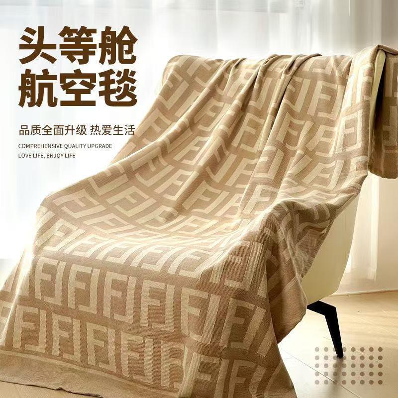 12591367.航空飞机头等舱航空毛毯抗皱磨毛毯超软盖毯北欧沙发毯