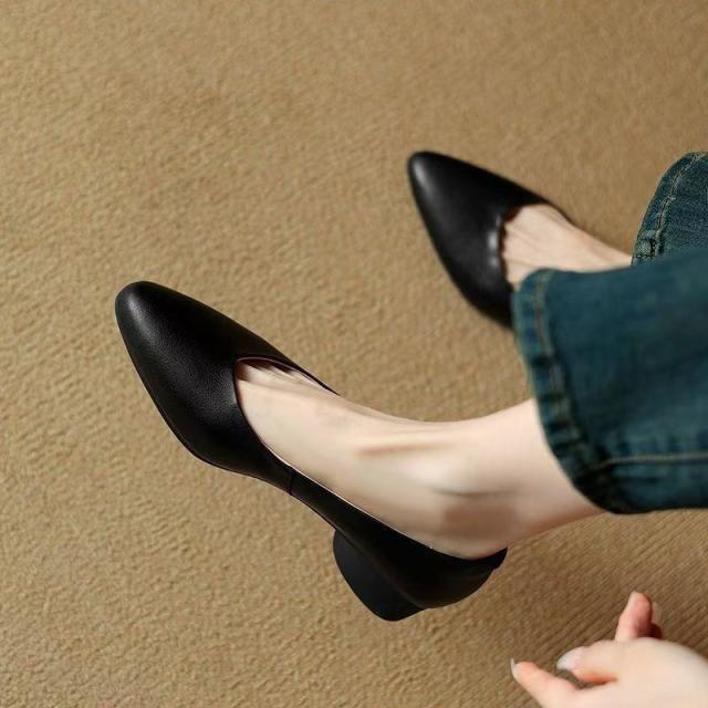 12795378.真软皮平底单鞋女妈妈鞋尖头工作单鞋软皮温柔风单鞋