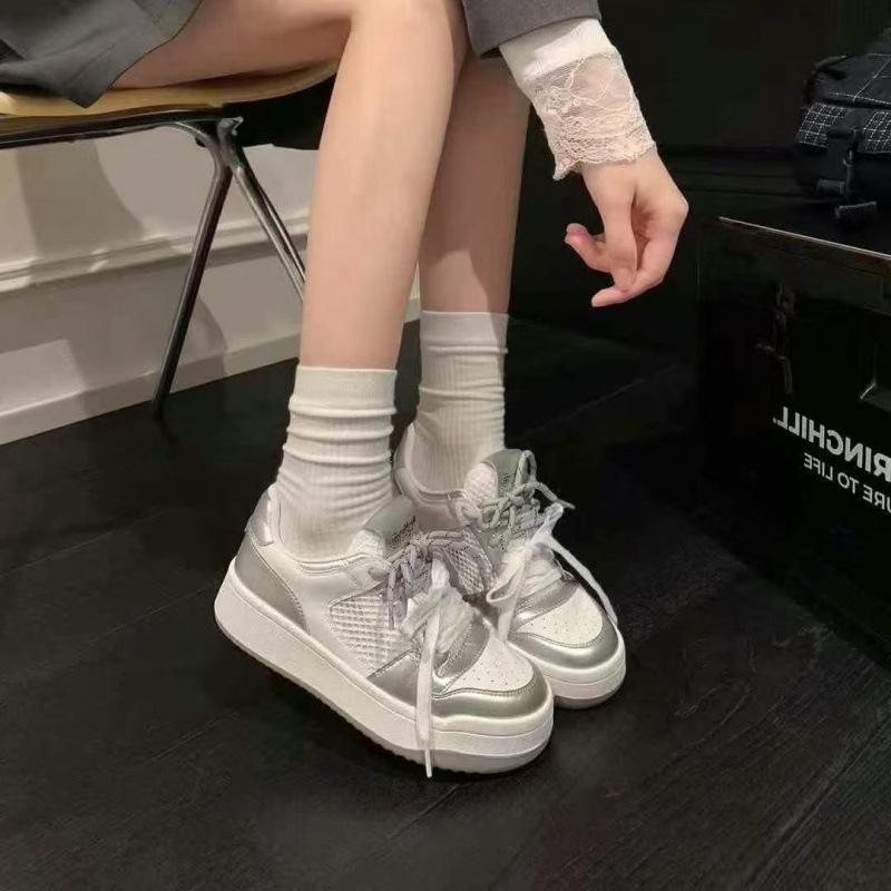 12605656.秋季透气网面鞋子女小白鞋厚底小众百搭休闲鞋