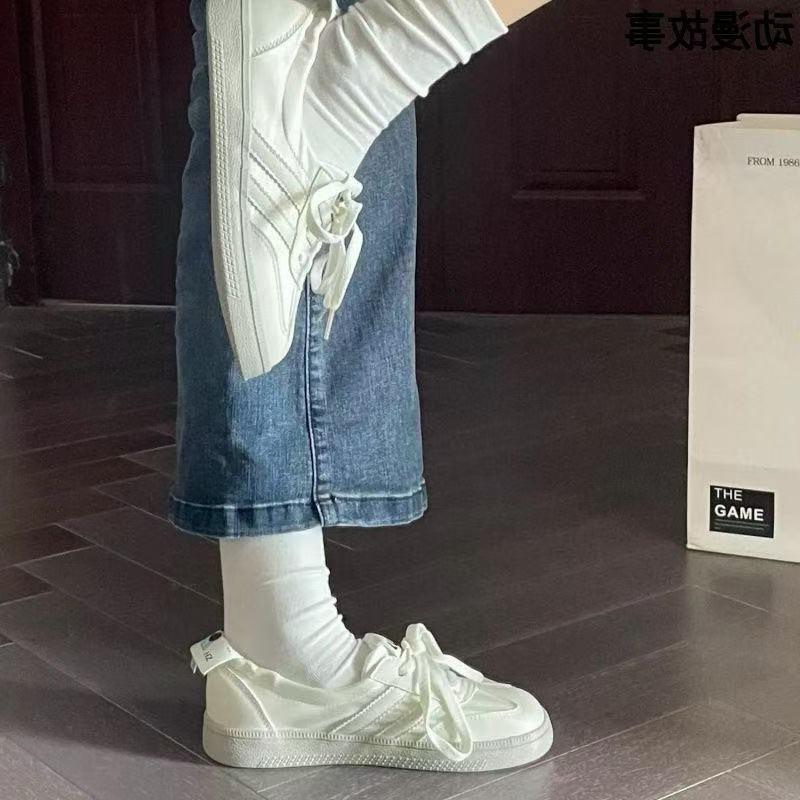 12605648.秋季校园风轻便小白鞋女款百搭洋气时尚休闲鞋