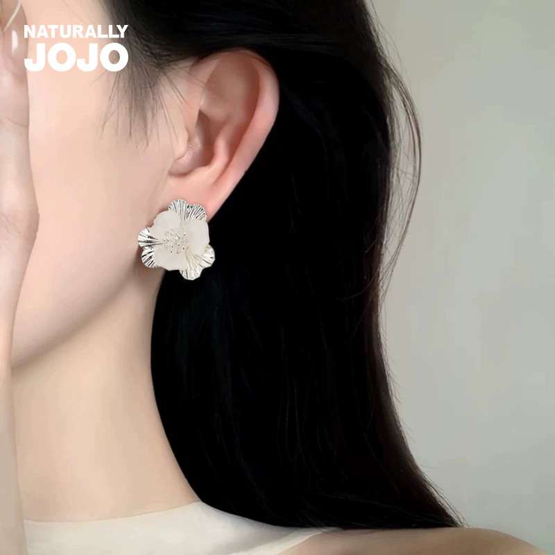 13140496.法式优雅设计感立体多层花朵耳环耳钉